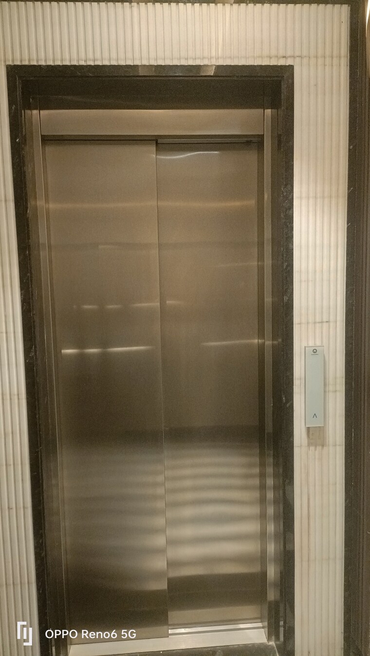 Bathroom, safdarjung development area 3 Bedroom 200 Sq.Yd. Builder Floor In Safdarjung Development Area Delhi 9428779