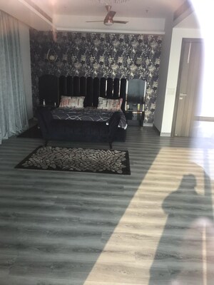 Parking in 4 BHK Apartment at Mahagun Mezzaria, Sector 78 – for Rent