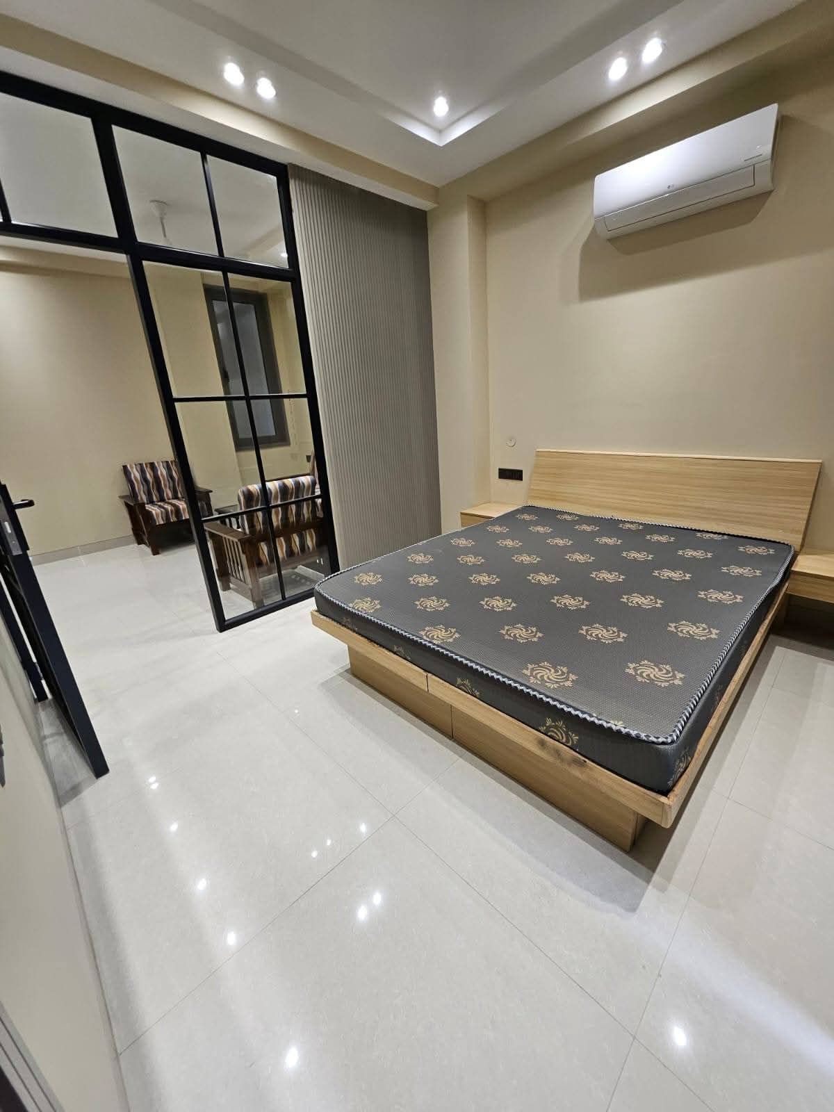 1 BHK Apartment For Rent in Saket