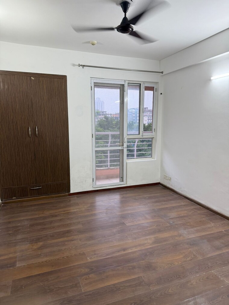 Room, 3c-lotus-boulevard-espacia 4 Bedroom 2560 Sq.Ft. Apartment In Sector 100 Noida 9428786