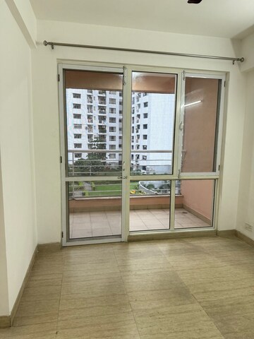 Room in 4 BHK Apartment at 3C Lotus Boulevard Espacia, Sector 100 – for Rent