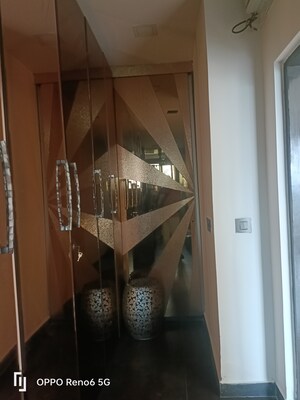 Furnished Amenities in 3 BHK Builder Floor at Greater Kailash ii – for Rent