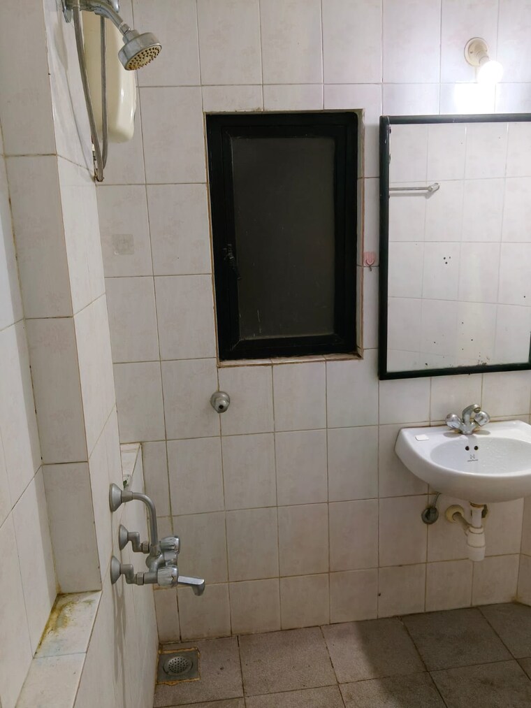 Bathroom, hiranandani-iris 1 Bedroom 430 Sq.Ft. Apartment In Manpada Thane 9428835