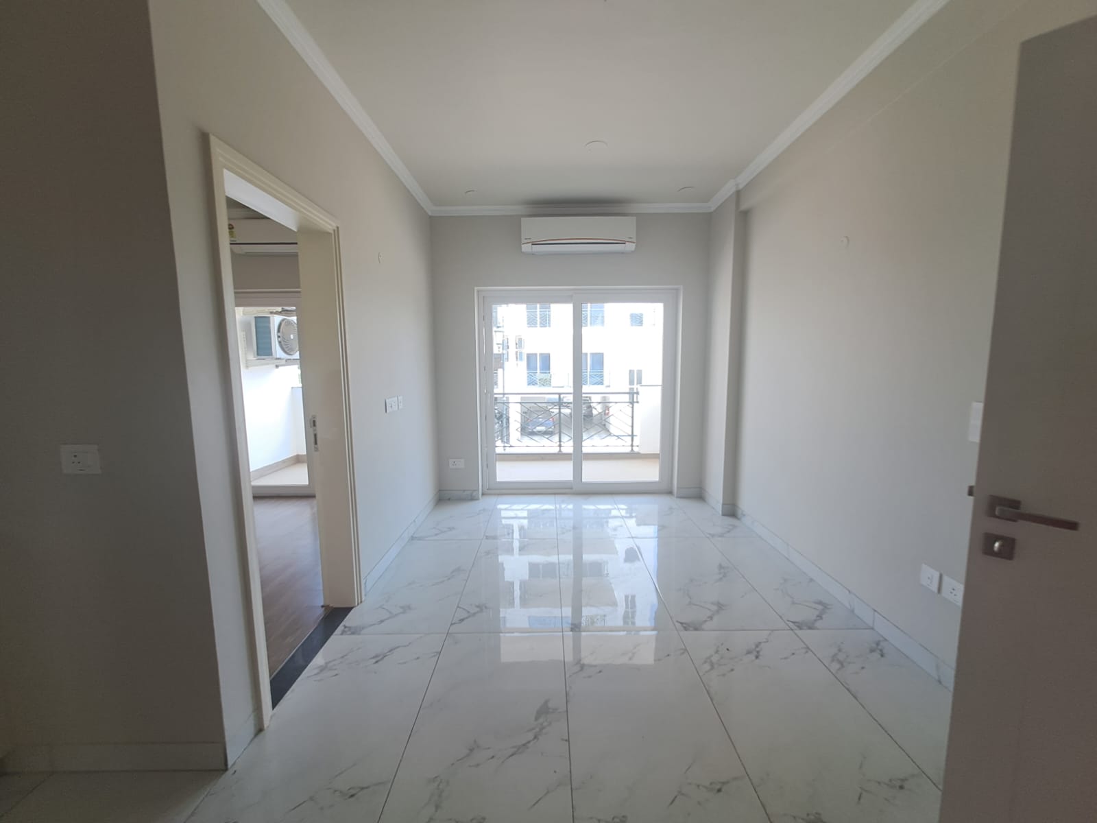 2.5 BHK Builder Floor For Rent in Central Park 3 Flower Valley