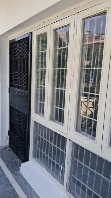 Balcony in 2 BHK Apartment at DLF Silver Oaks, Sector 26 – for Rent