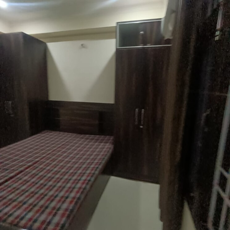 Bedroom, sector 21 1 Bedroom 1000 Sq.Ft. Builder Floor In Sector 21 Gurgaon 9428902