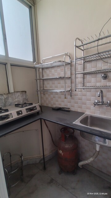 1 RK Independent House For Rent in Huda Market, Sector 31