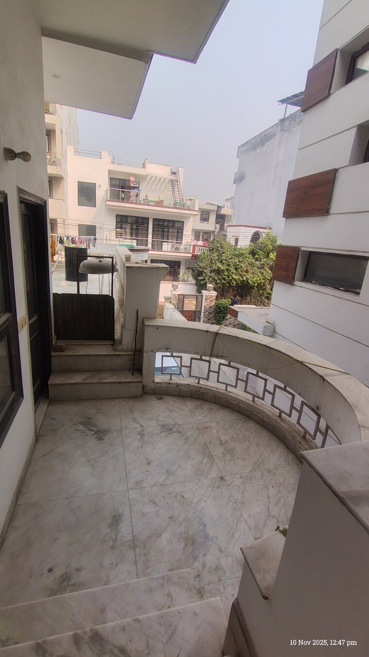 Exterior View, huda-market 1 RK 225 Sq.Ft. Independent House In Sector 31 Gurgaon 9428901