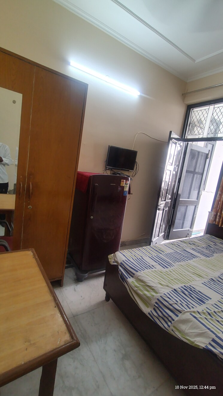 Kitchen, huda-market 1 RK 225 Sq.Ft. Independent House In Sector 31 Gurgaon 9428901