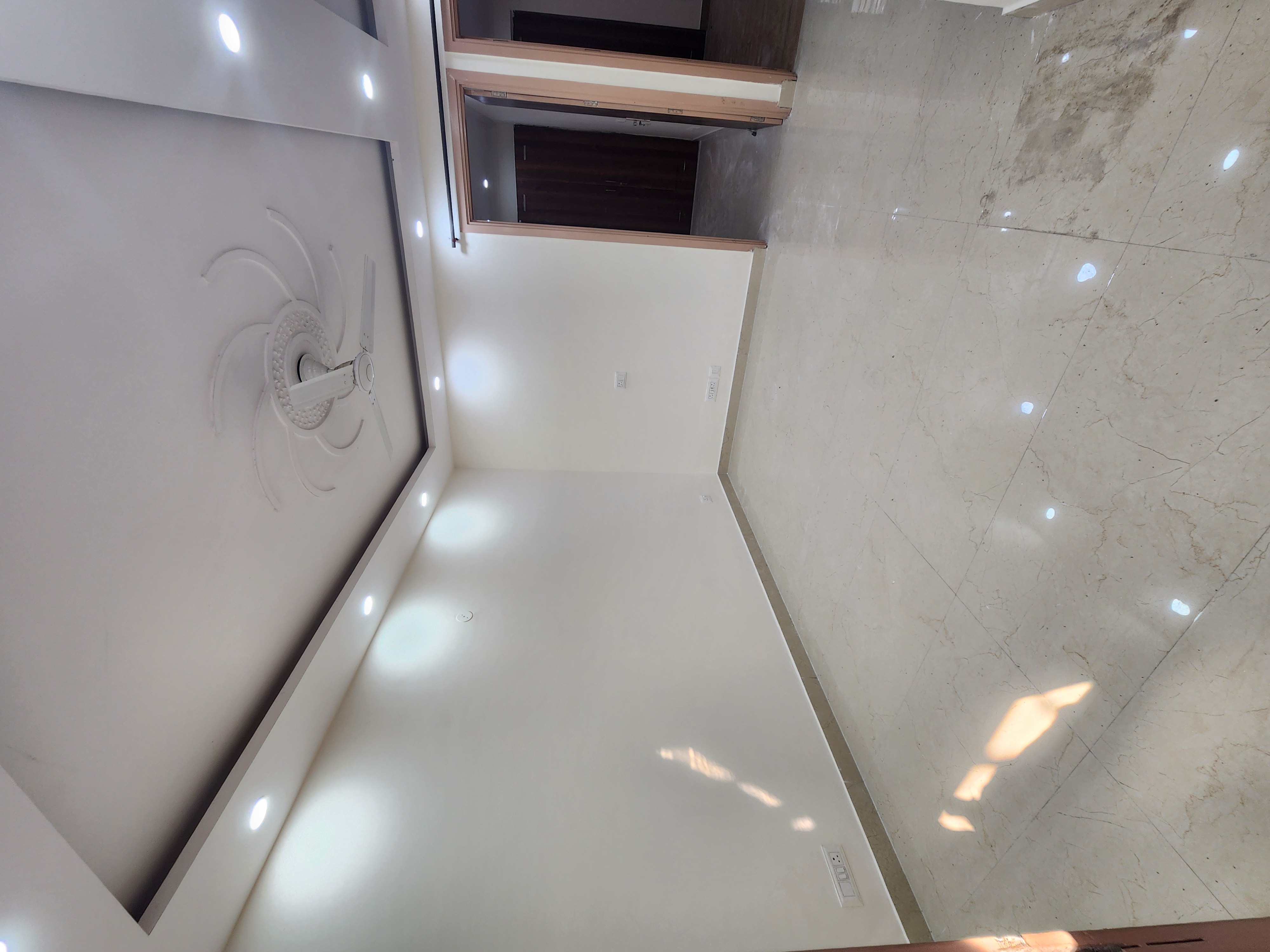 2 BHK Builder Floor For Rent in Chattarpur