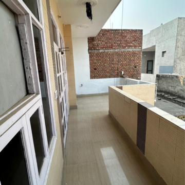 Balcony in 2 BHK Villa at Sector 6 – for Rent