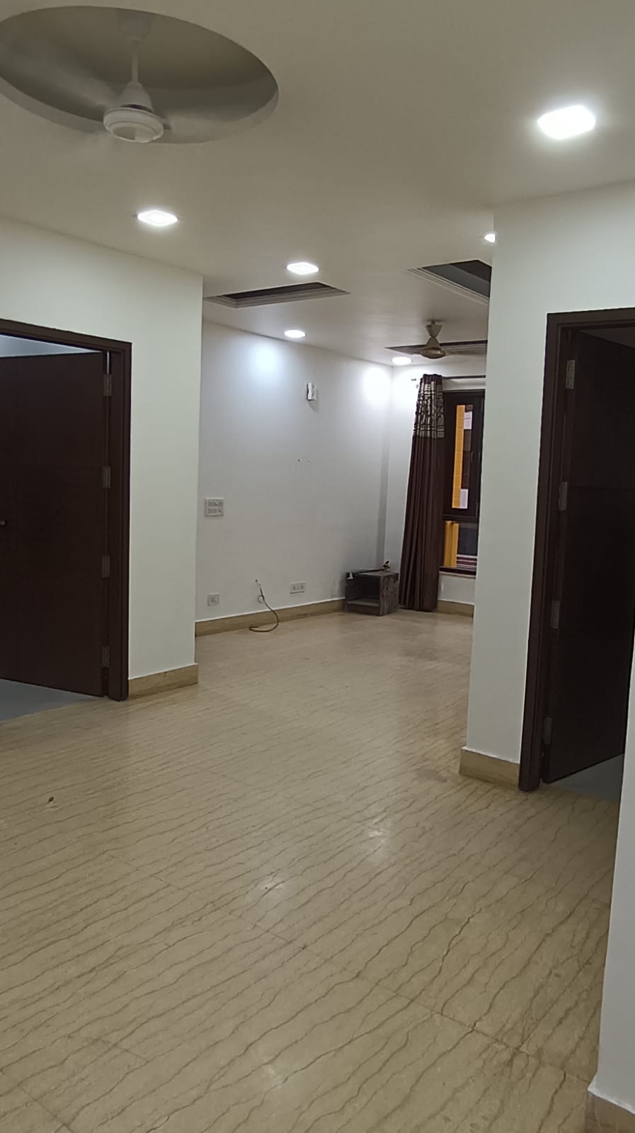 4 BHK Apartment For Rent in DLF Oakwood Estate