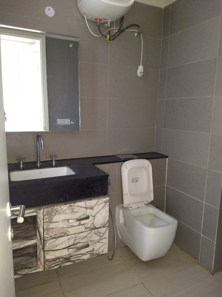 Bathroom, emaar-mgf-emerald-hills 3 Bedroom 1380 Sq.Ft. Builder Floor In Sector 65 Gurgaon 9428951
