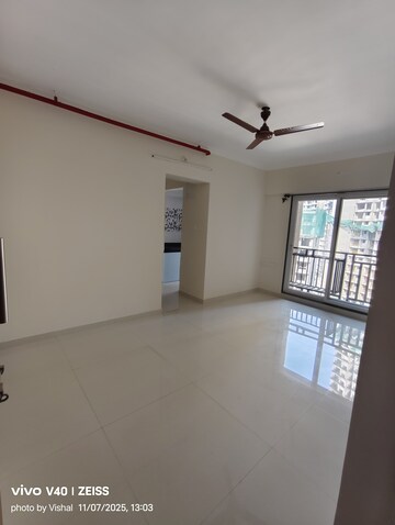 Room in 1 BHK Apartment at Raunak Bliss, Ghodbunder Road – for Rent