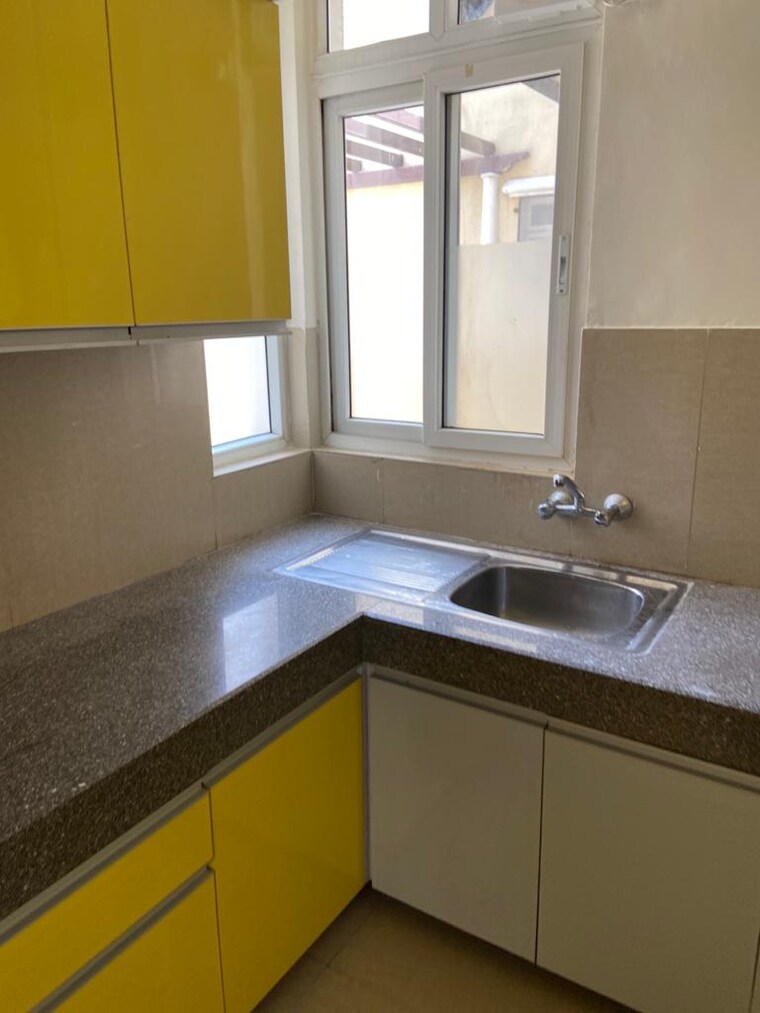 Kitchen, emaar-emerald-floors 3 Bedroom 1380 Sq.Ft. Builder Floor In Sector 65 Gurgaon 9428981