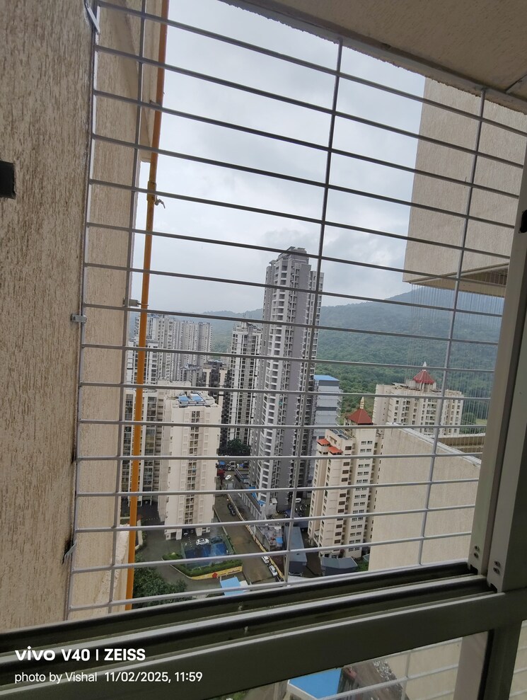Balcony, puranik-tokyo-bliss-2 1 Bedroom 430 Sq.Ft. Apartment In Kasarvadavali Thane 9429000