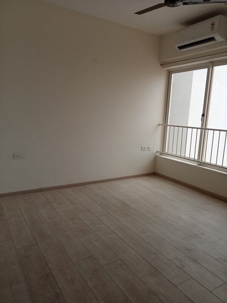 Room, ireo-skyon 3 Bedroom 2045 Sq.Ft. Apartment In Sector 60 Gurgaon 9429007