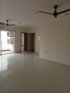 3 BHK + Servant Room Apartment For Sale in Ireo Skyon