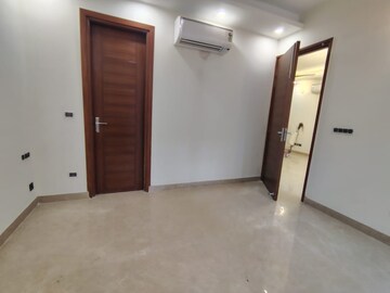3 BHK Builder Floor For Rent in Chittaranjan Park
