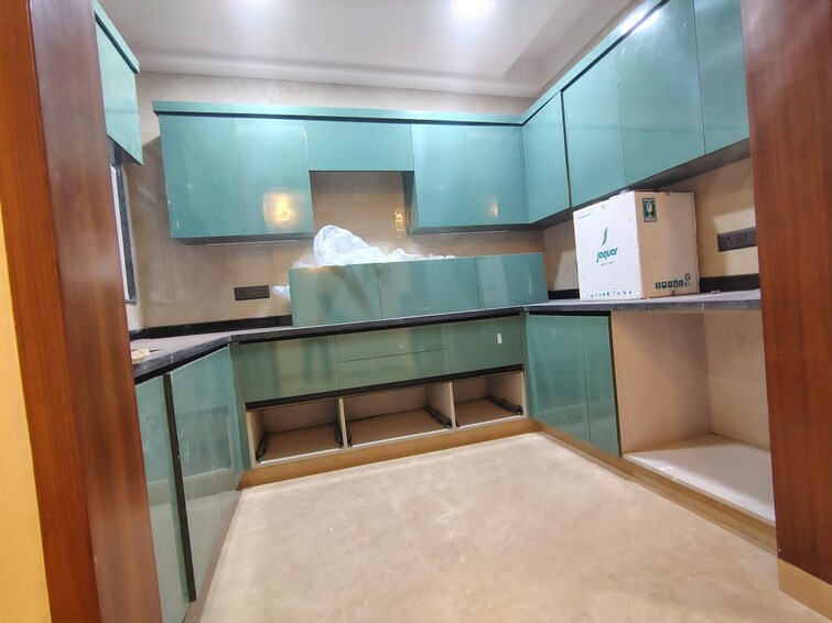 Kitchen, chittaranjan park 3 Bedroom 160 Sq.Yd. Builder Floor In Chittaranjan Park Delhi 9429020