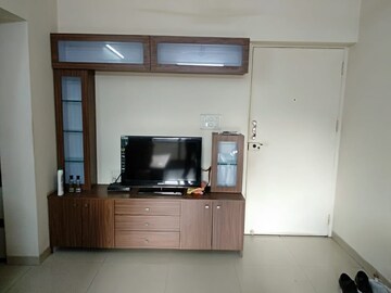 Furnished Amenities in 2 BHK Apartment at Akshay CHS Andheri East, Andheri East – for Rent