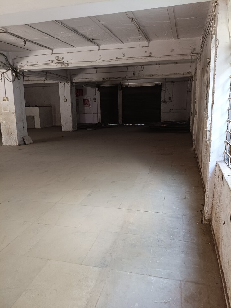  Parking, new friends colony 4 Bedroom 502 Sq.Yd. Builder Floor In New Friends Colony Delhi 9429034