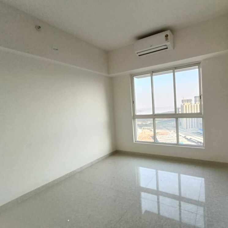 Bedroom, lodha-amara 2 Bedroom 950 Sq.Ft. Apartment In Kolshet Road Thane 9429025