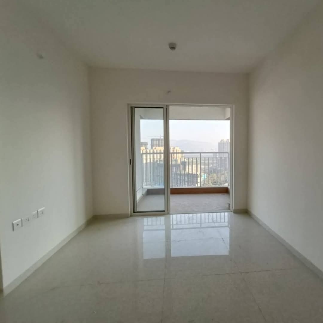 2 BHK Apartment For Sale in Lodha Amara