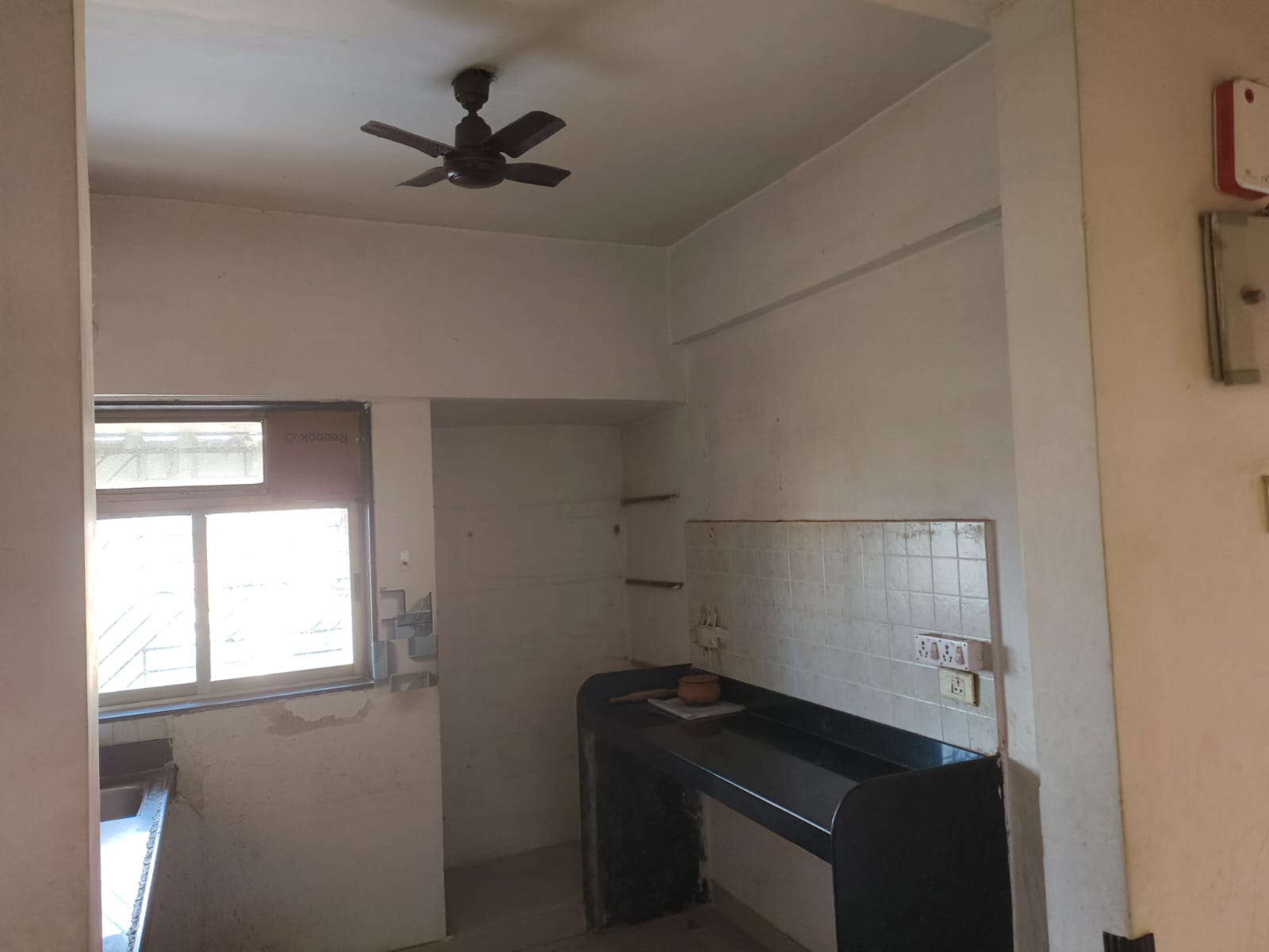 1 BHK Apartment For Rent in Haware Estate