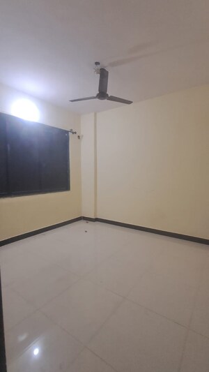 Room in 2.5 BHK Apartment at Anandvan CHS Nerul, Nerul Sector 4 – for Rent