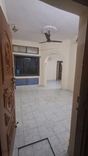 Room in 2.5 BHK Apartment at Anandvan CHS Nerul, Nerul Sector 4 – for Rent