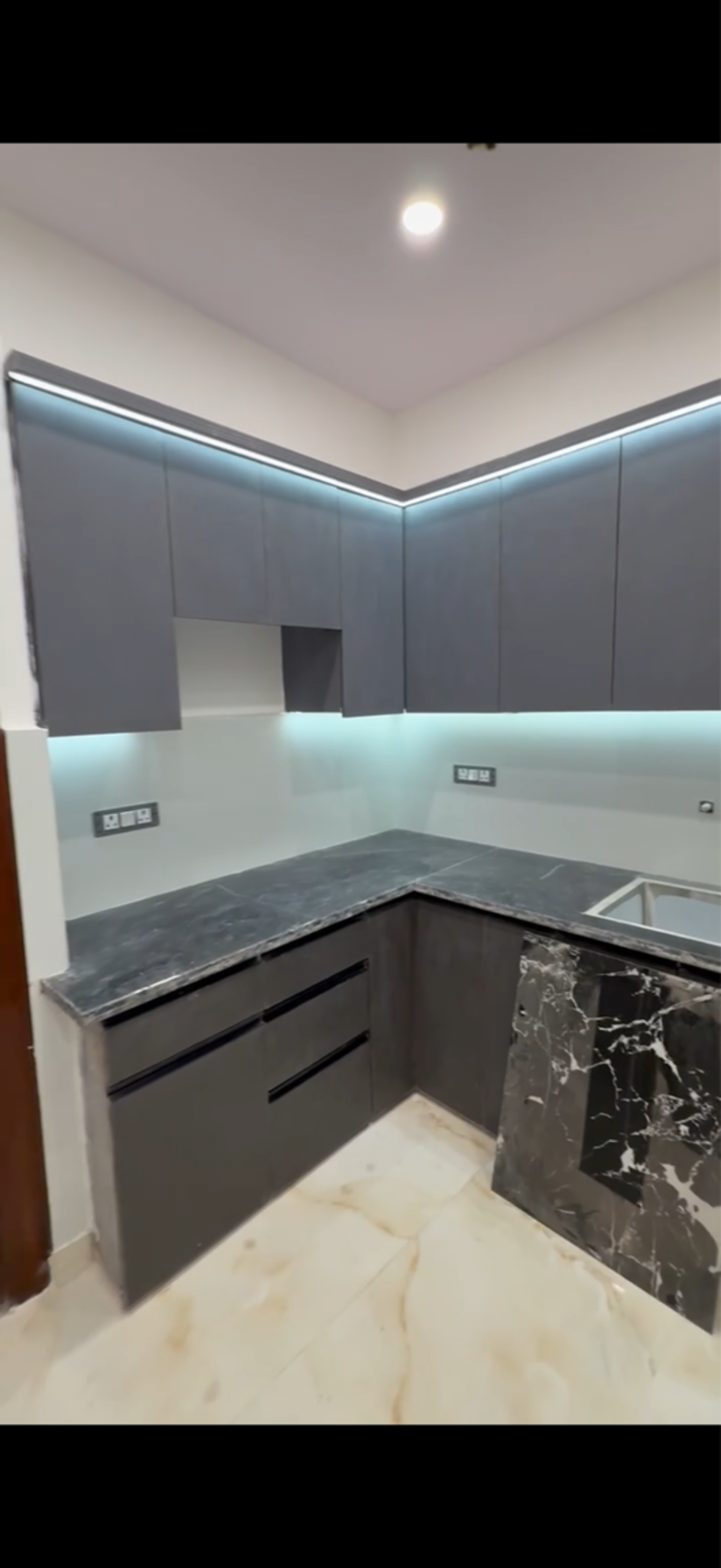 Kitchen, mahaveer nagar 2 Bedroom 75 Sq.Yd. Builder Floor In Mahaveer Nagar Delhi 9429072