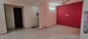 Room in 3 BHK Apartment at Motiaz Royal Citi, Ambala Highway – for Rent