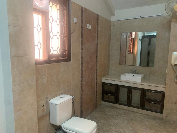 Bathroom, ambience-island 3 Bedroom 3125 Sq.Ft. Apartment In Sector 24 Gurgaon 9429066