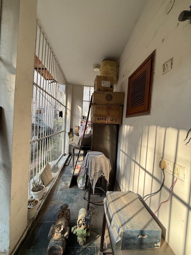 Balcony, greater kailash ii 2 Bedroom 1350 Sq.Ft. Builder Floor In Greater Kailash ii Delhi 9429086