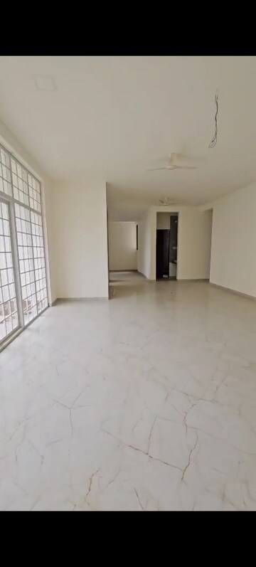 Room in 4 BHK Apartment at Waman Kalate Rioland, Wakad – for Rent