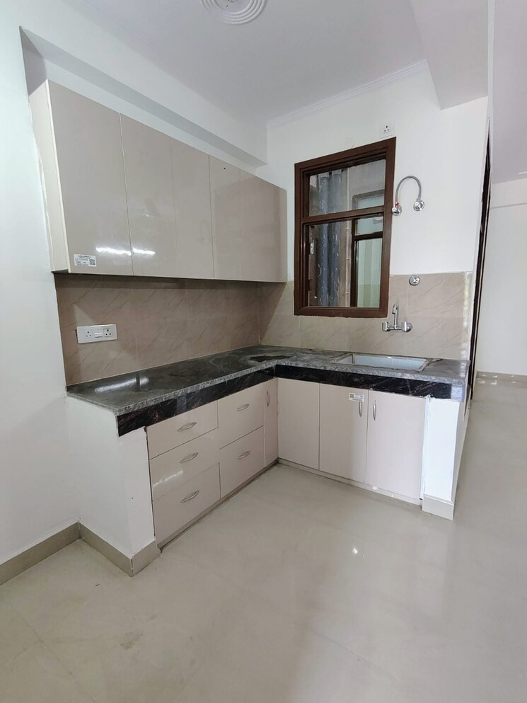 Kitchen, saket 1.5 Bedroom 450 Sq.Ft. Builder Floor In Saket Delhi 9429096