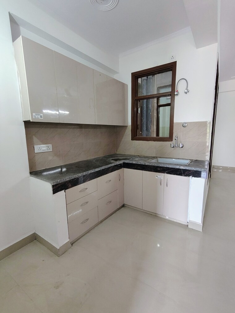 Kitchen, saket 1.5 Bedroom 450 Sq.Ft. Builder Floor In Saket Delhi 9429096