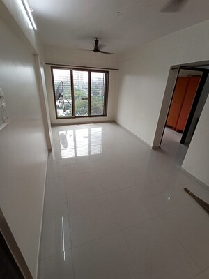 2 BHK Apartment For Rent in Chandak Stella, Goregaon West