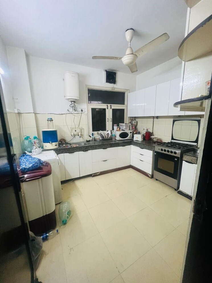 Kitchen, panchsheel park 3 Bedroom 2000 Sq.Ft. Builder Floor In Panchsheel Park Delhi 9429117