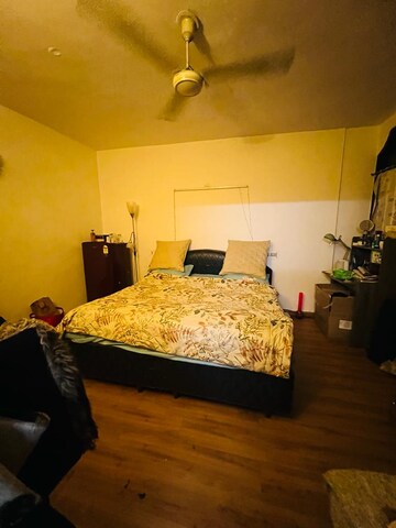 Bedroom in 3 BHK Builder Floor at Panchsheel Park – for Rent