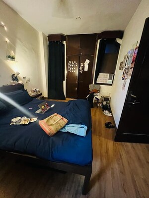 Bedroom in 3 BHK Builder Floor at Panchsheel Park – for Rent