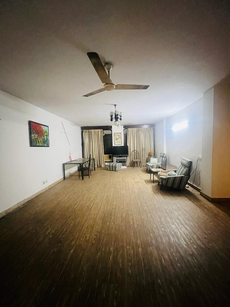 Bedroom, panchsheel park 3 Bedroom 2000 Sq.Ft. Builder Floor In Panchsheel Park Delhi 9429117