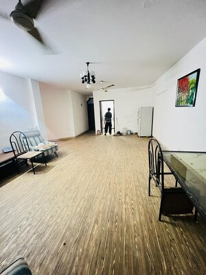 Bedroom in 3 BHK Builder Floor at Panchsheel Park – for Rent