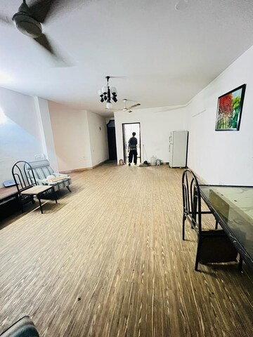 Bedroom in 3 BHK Builder Floor at Panchsheel Park – for Rent