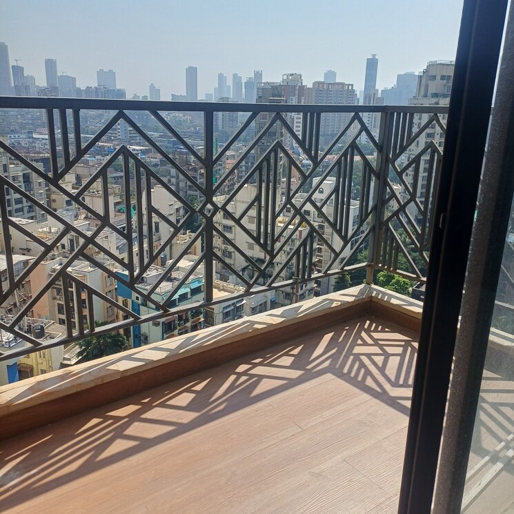 Balcony, sugee-laxmi-niwas 2 Bedroom 720 Sq.Ft. Apartment In Dadar West Mumbai 9395409