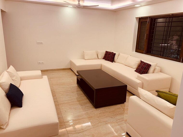 Master Bedroom, alaknanda 3 Bedroom 1500 Sq.Ft. Builder Floor In Alaknanda Delhi 9429139