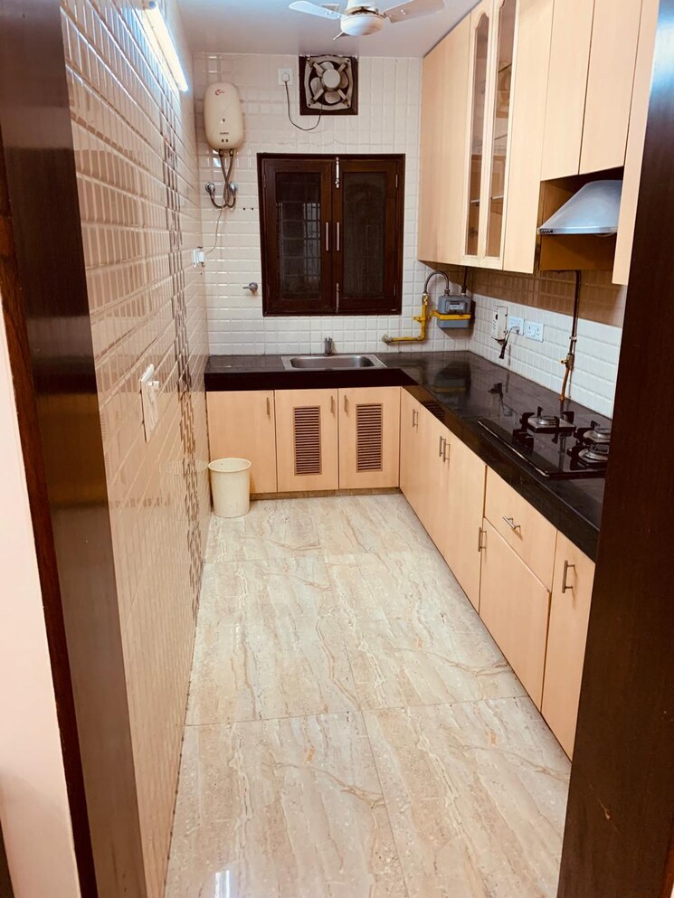 Kitchen, alaknanda 3 Bedroom 1500 Sq.Ft. Builder Floor In Alaknanda Delhi 9429139