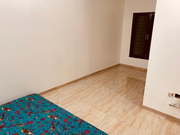 Room, alaknanda 3 Bedroom 1500 Sq.Ft. Builder Floor In Alaknanda Delhi 9429139