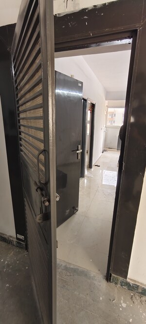 Building Lobby in 1 BHK Apartment at Golf Links – for Rent